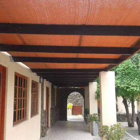 Larissa Hotel Maun Exterior foto